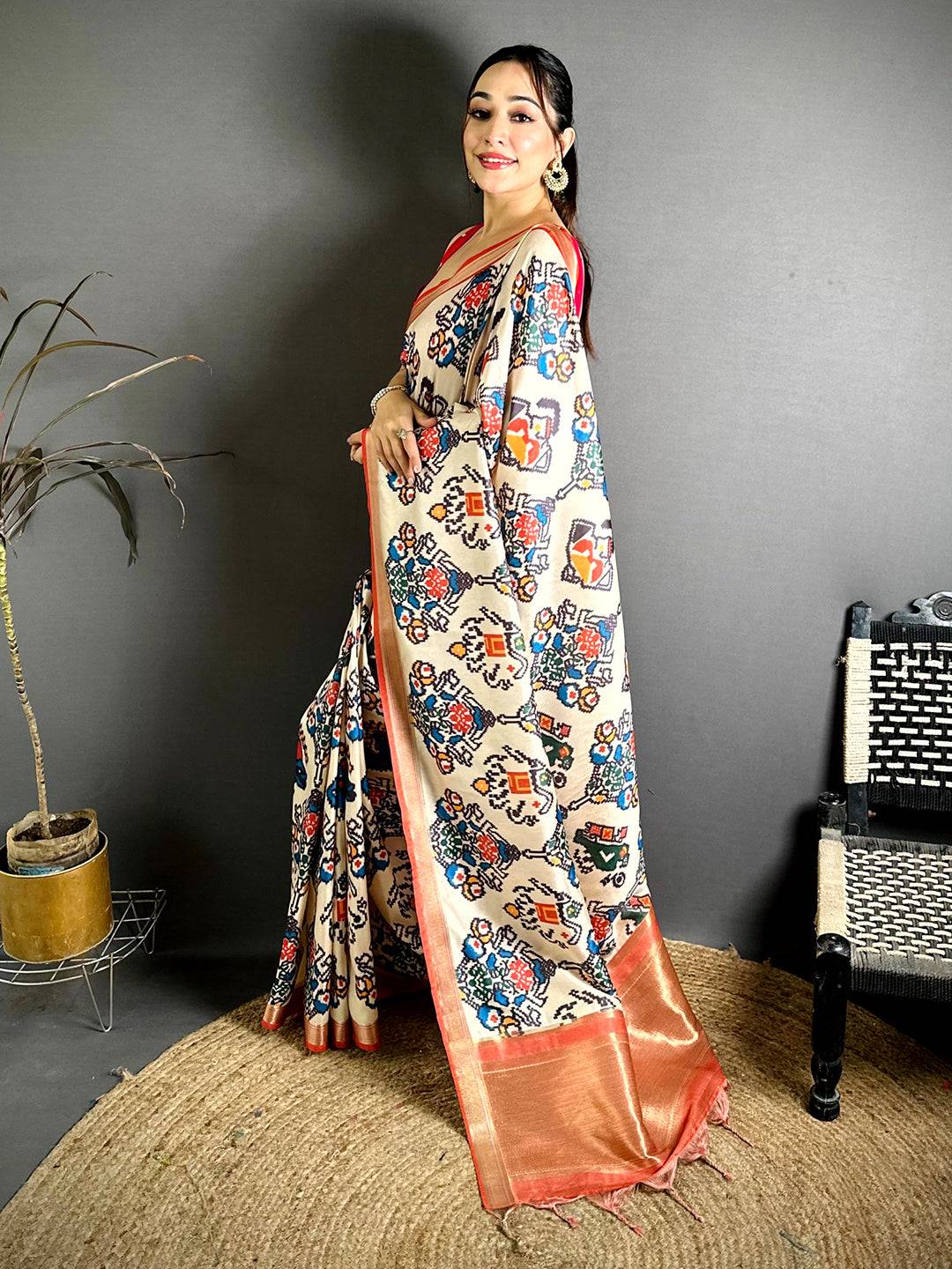 Soft Silk Patola Gaji Lakda Patta Saree