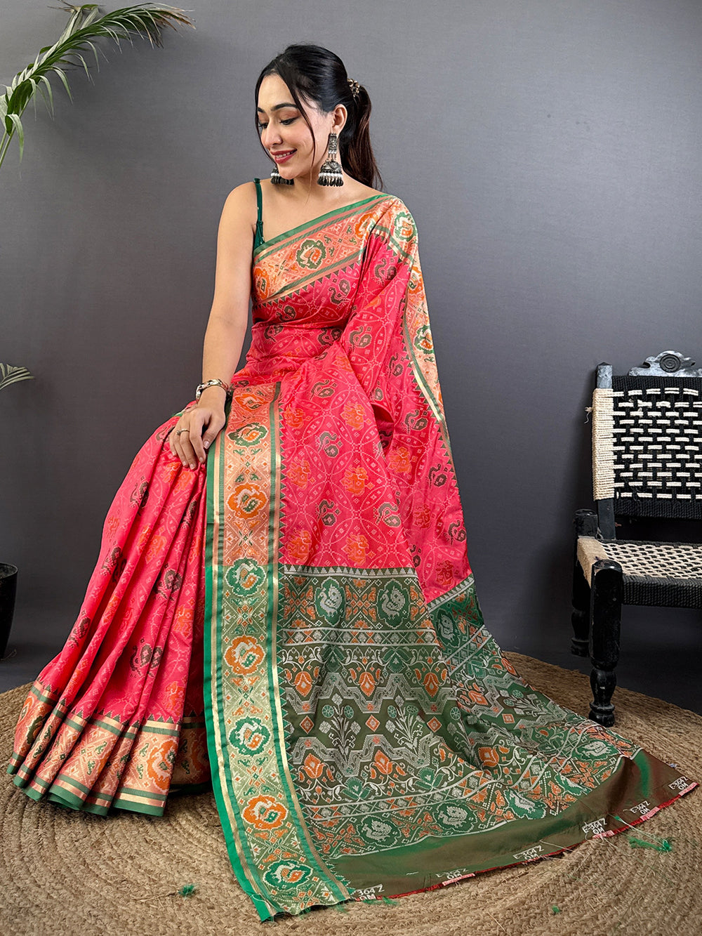 Elegant Gajri Pochampally Patola Silk Saree