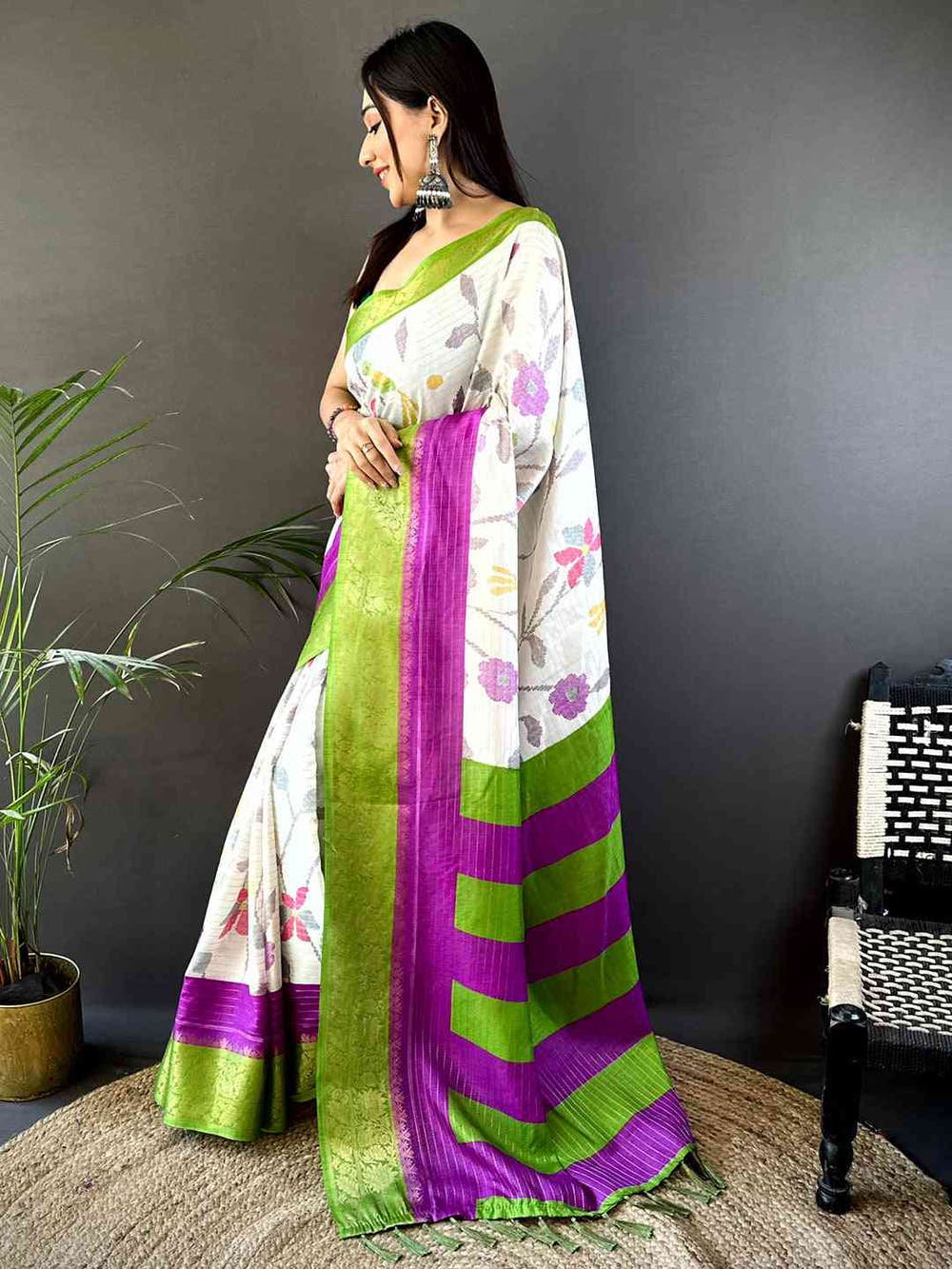 Green Dola Silk Bird Print Saree