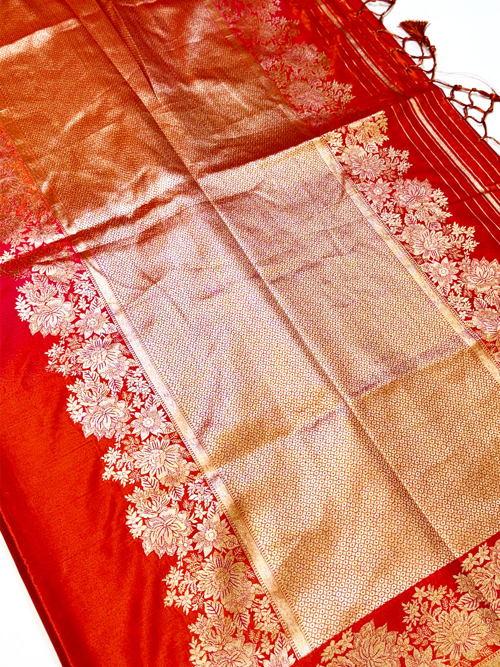 Elegant Ombre Weaving Mashru Silk Saree