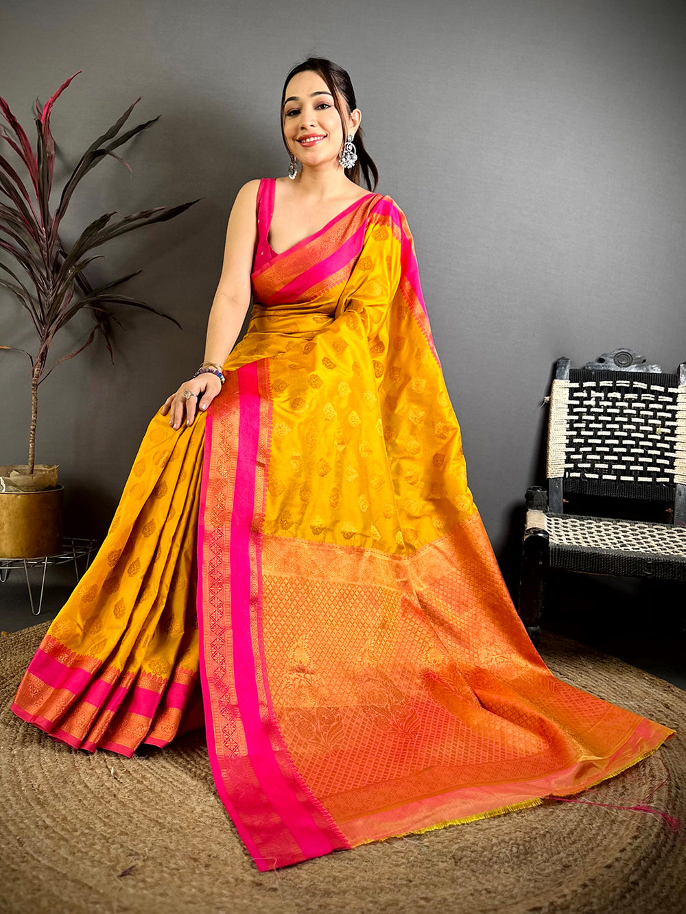 Heritage Bantex Border Banarasi Saree