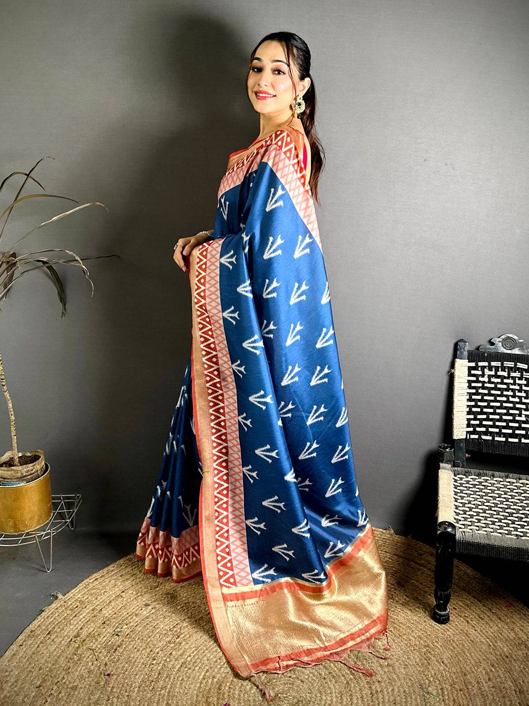 Classic Ikkat Gaji Lakda Patta Silk Saree
