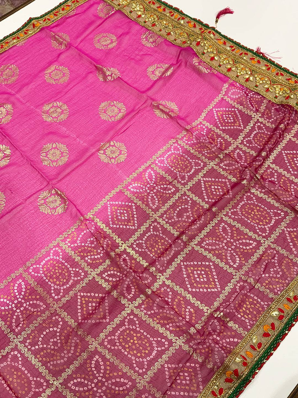 Glamorous Chiffon Foil Bandhani Saree