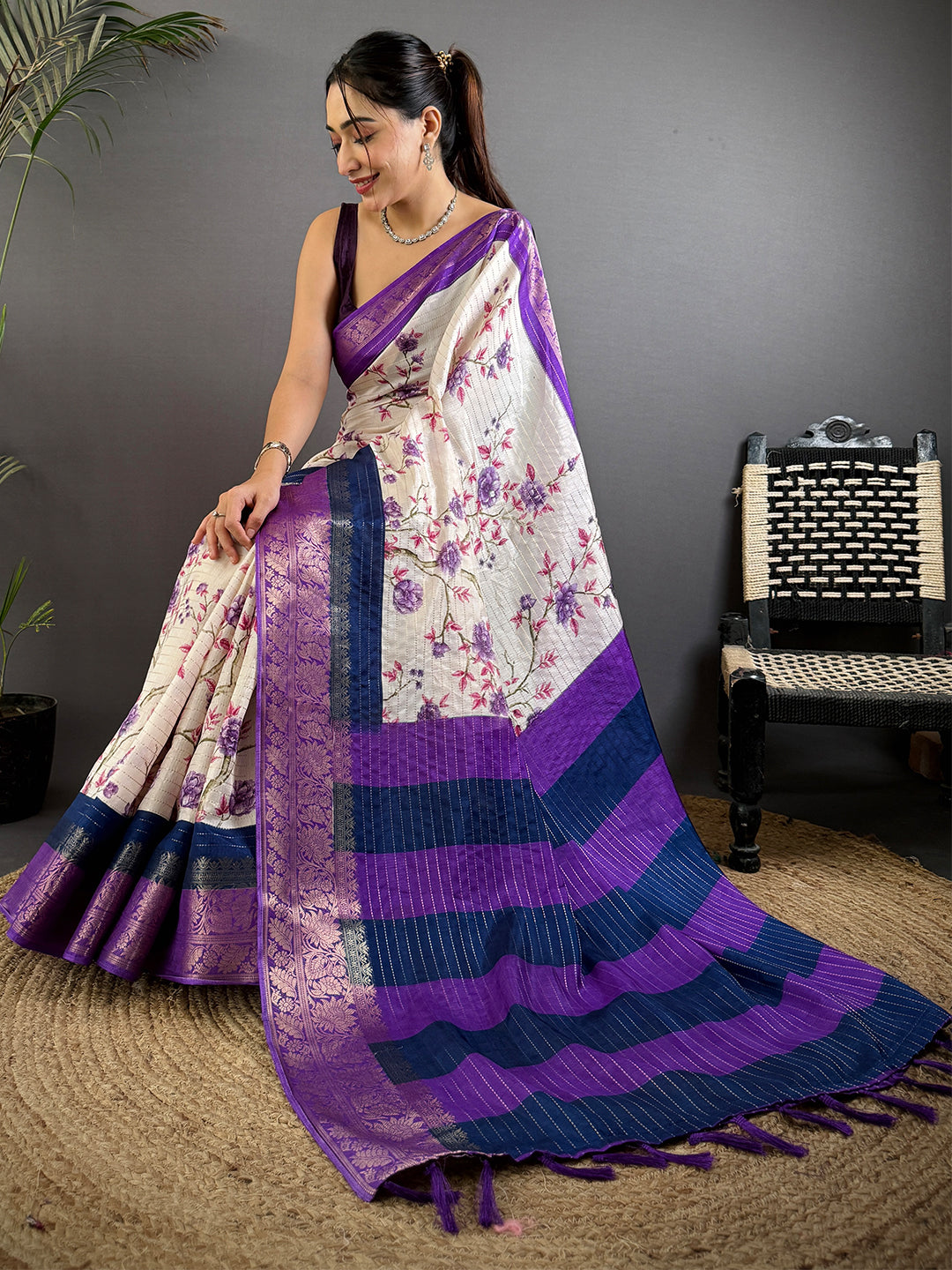 Lavender Soft Dola Silk Zari Katha Saree