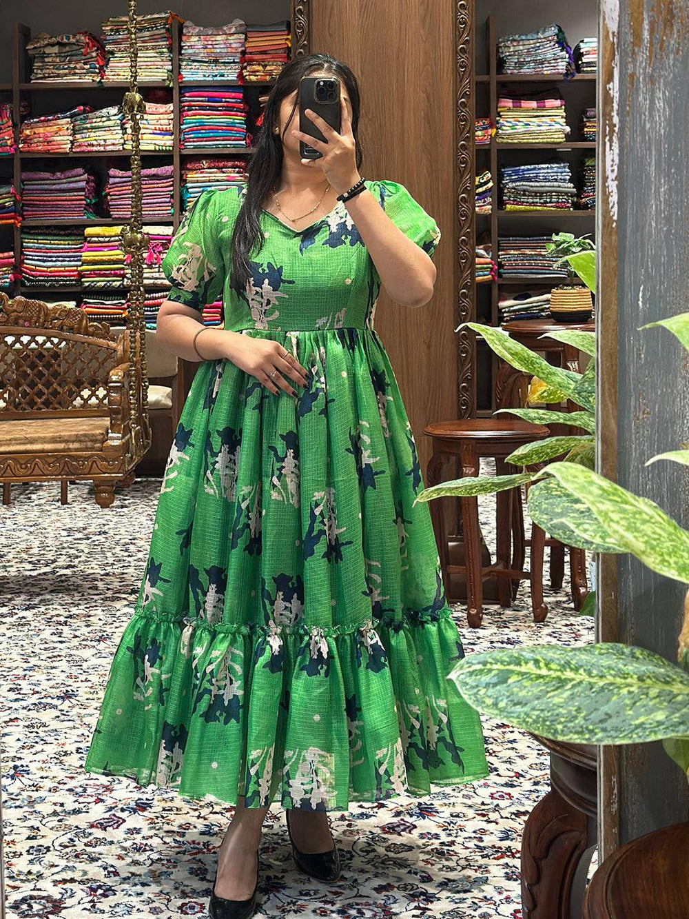 Elegant Zinnia Green Abstract Midi Dress on display