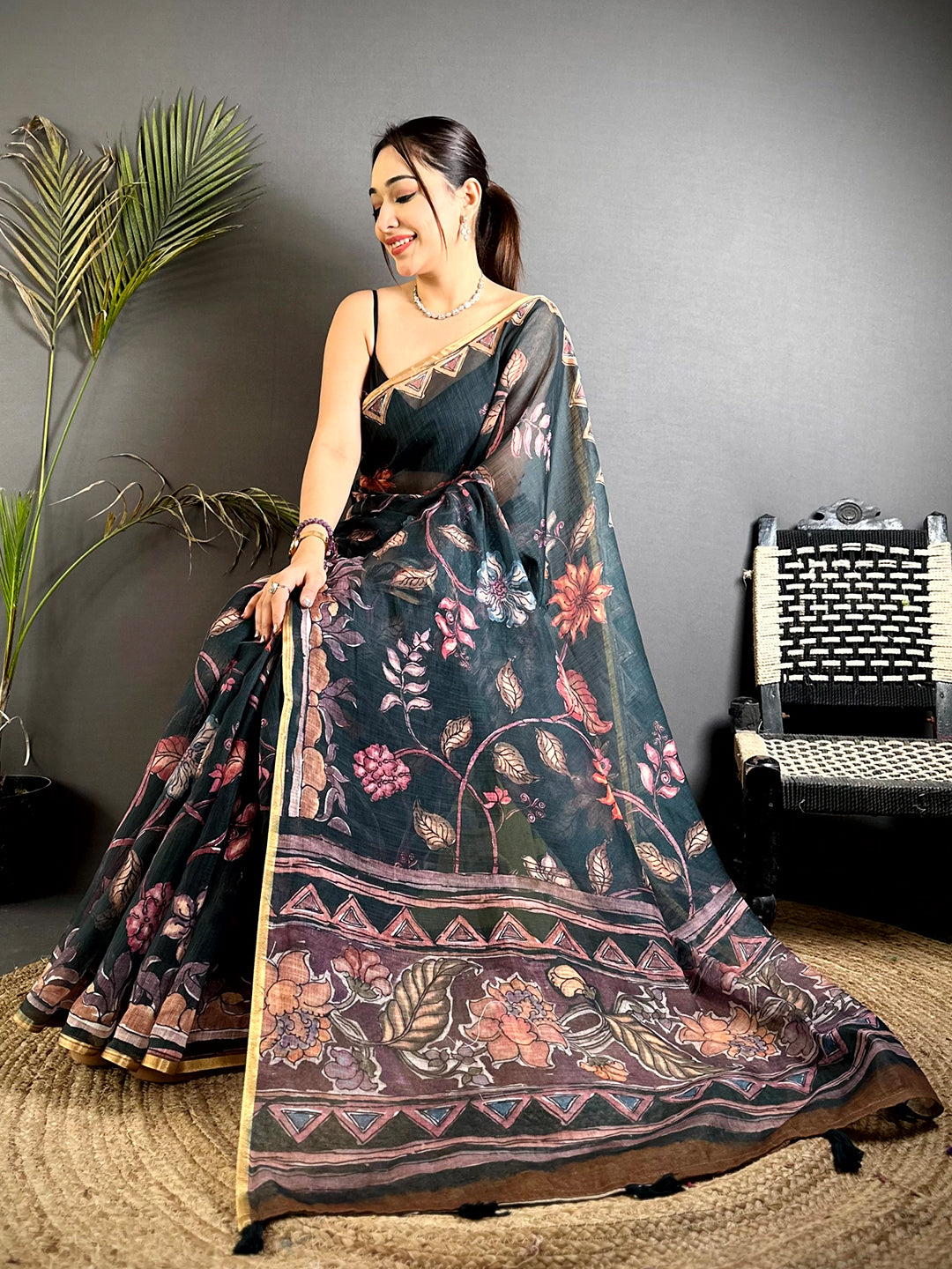 Artistic Floral Hand Art Linen Saree