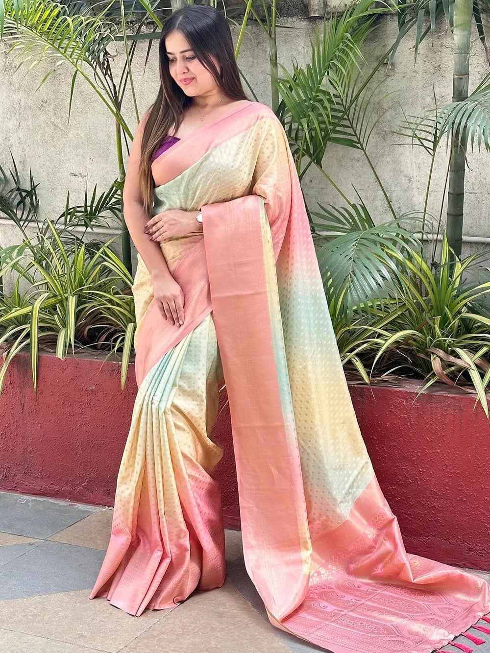 Stylish Soft Silk Ombre Saree with Zari Details