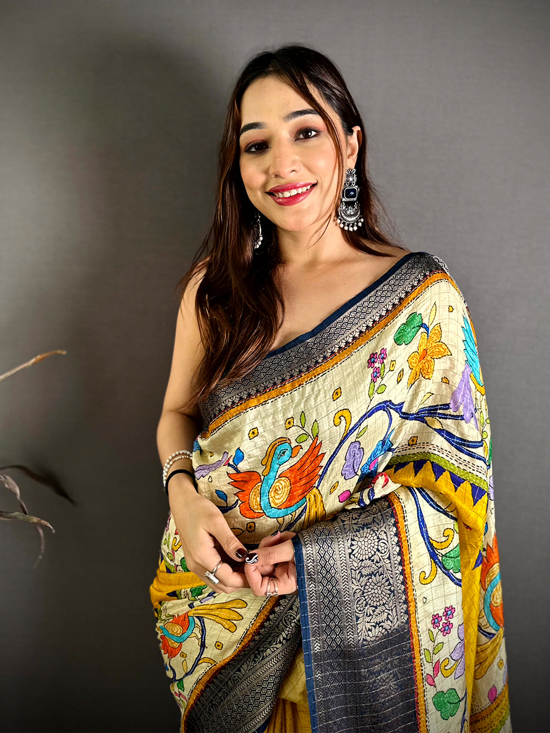 Graceful Pure Viscose Dola Check Saree