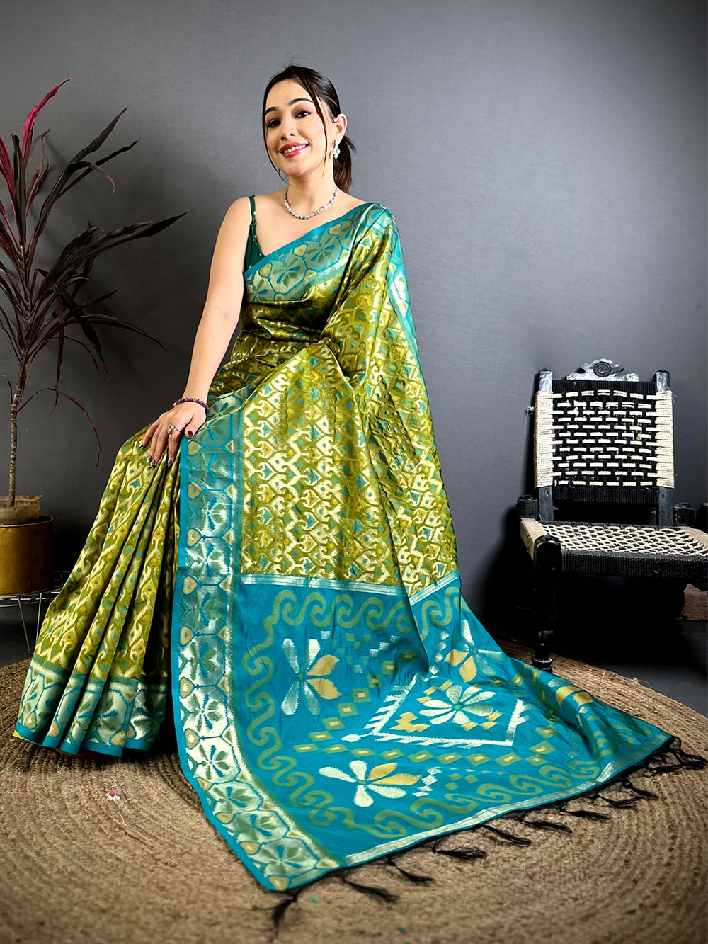 Classic Green Ikkat Soft Silk Saree


