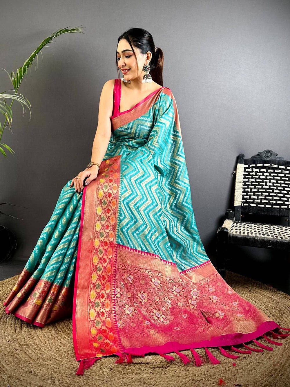 Rama Banarasi Zic Zac Katan Silk Saree

