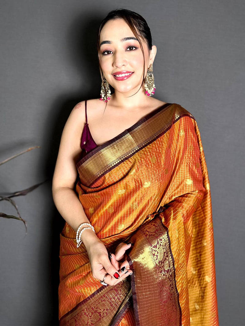 Exclusive Self Gold Zari Chex Chitpallu Saree