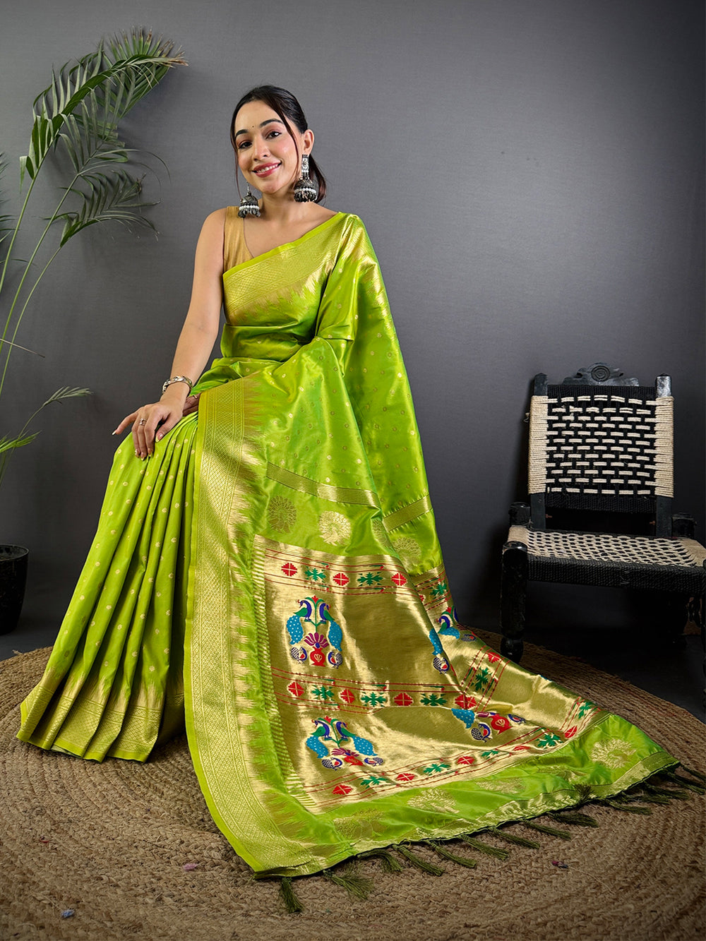 Green Dual Tone Zari Banarasi Paithani Saree