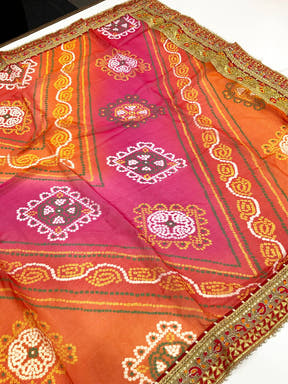 Elegance Bandhej Print Chinnon Foil Saree