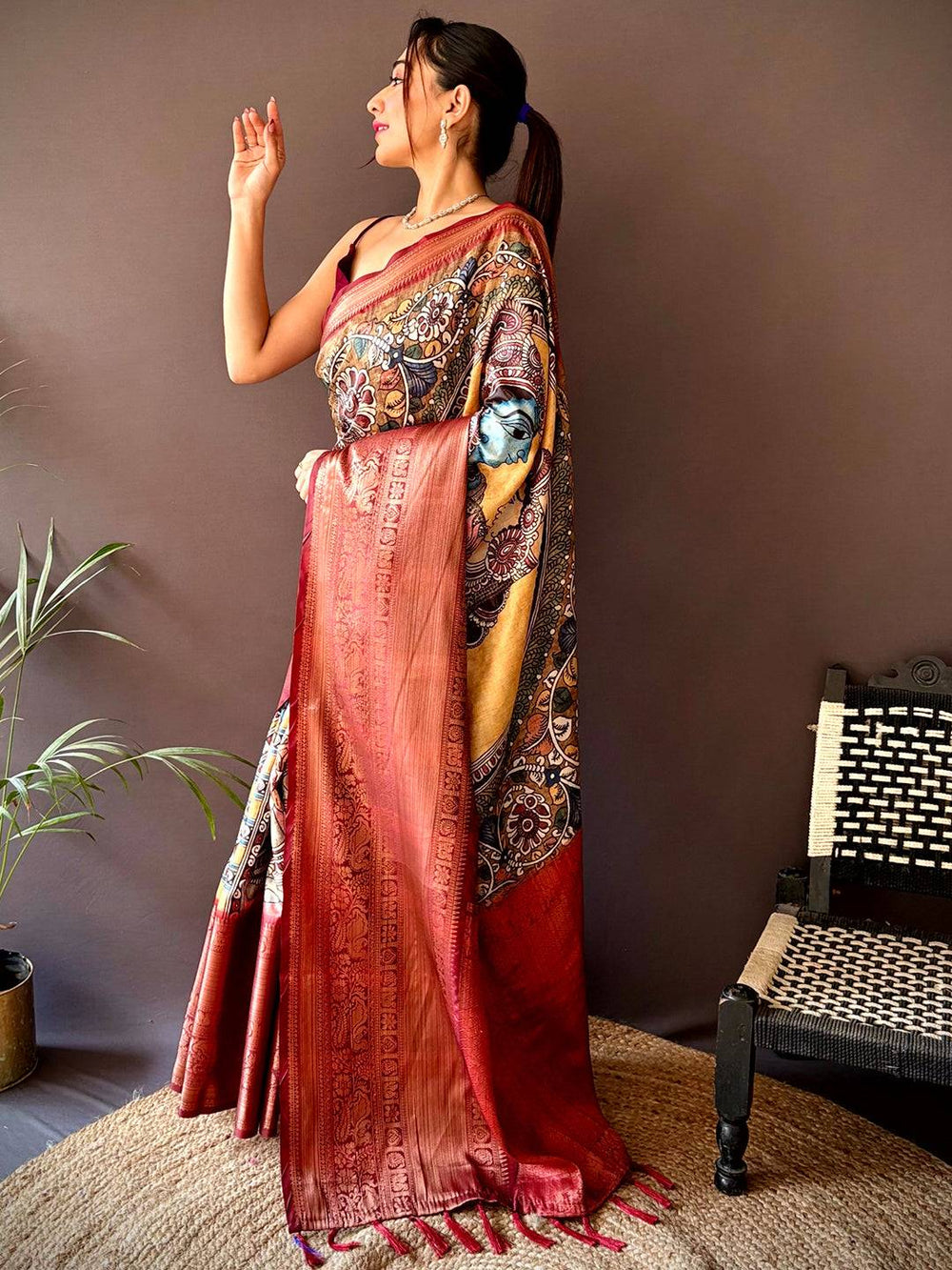 Side view of Buff Beige Silk Saree showcasing Pattu Zari Border