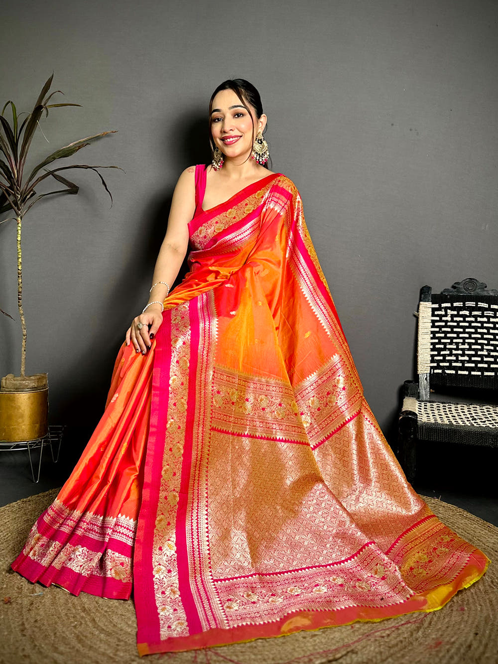 Gold Zari Woven Rani Soft Silk Saree