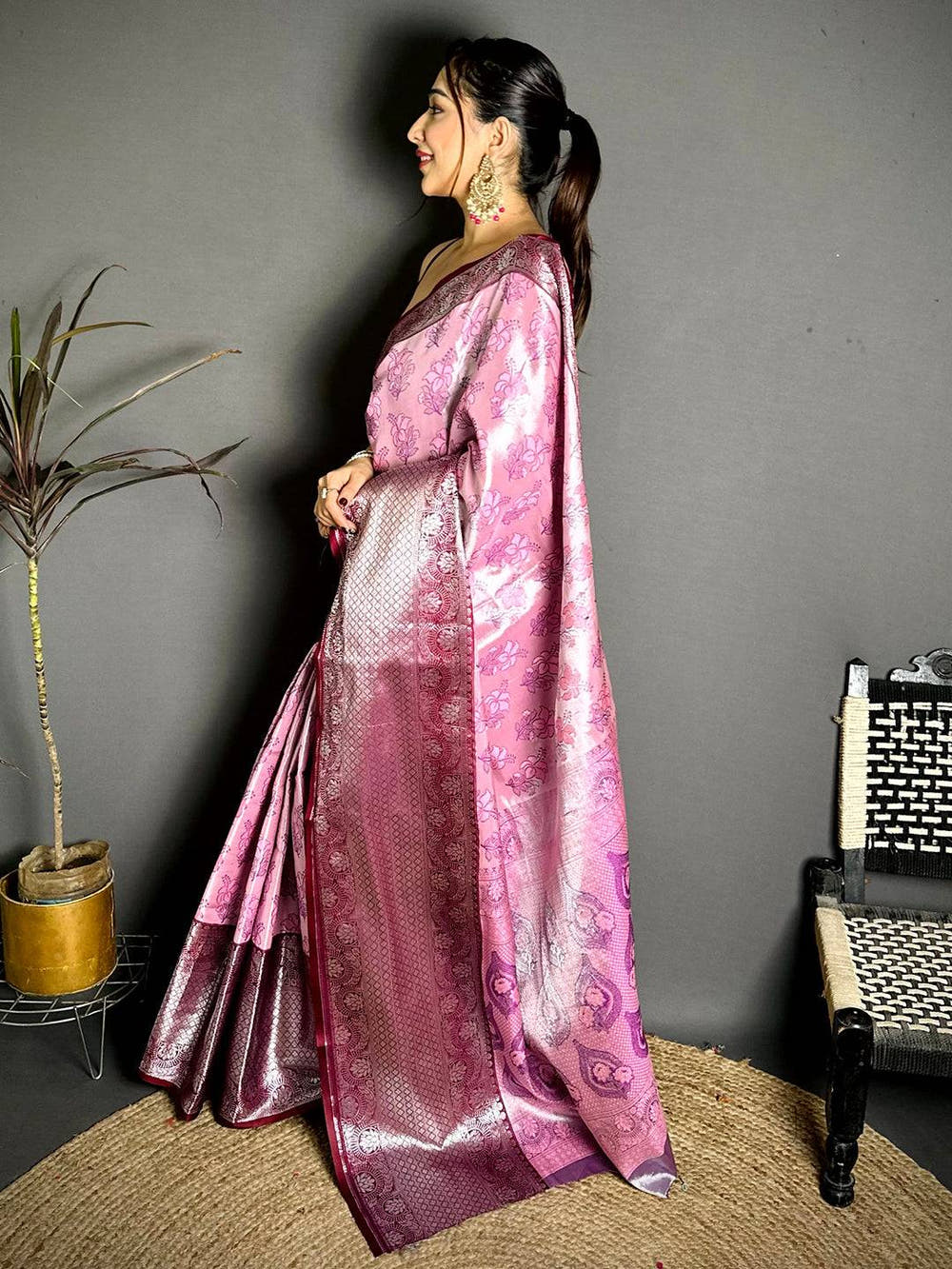 Regal Zari One Gram Tissue Kanchi Saree