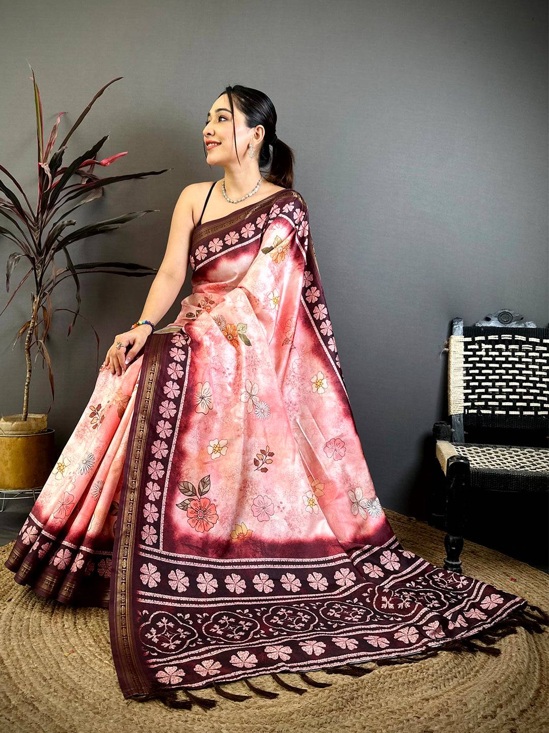 Stylish Floral Soft Silk Zari Border Saree