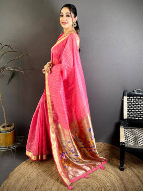 Elegant Floral Jacquard Rich Pallu Saree
