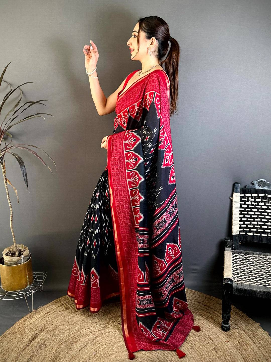 Black Mul Cotton Ikkat Rudraksha Border Saree