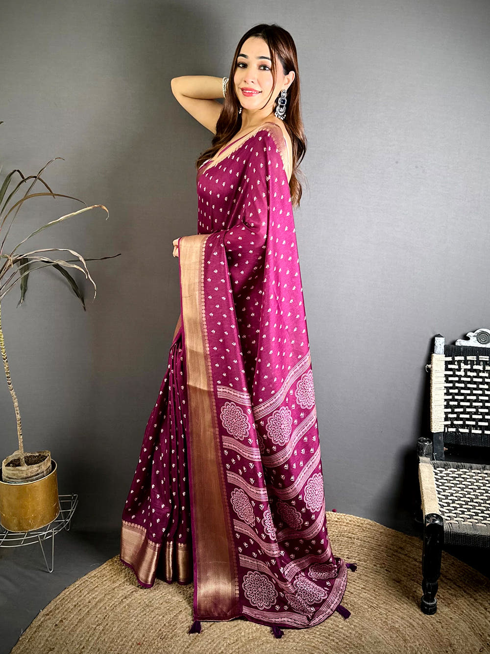 Wine Small Leaf Butti Dola Saree