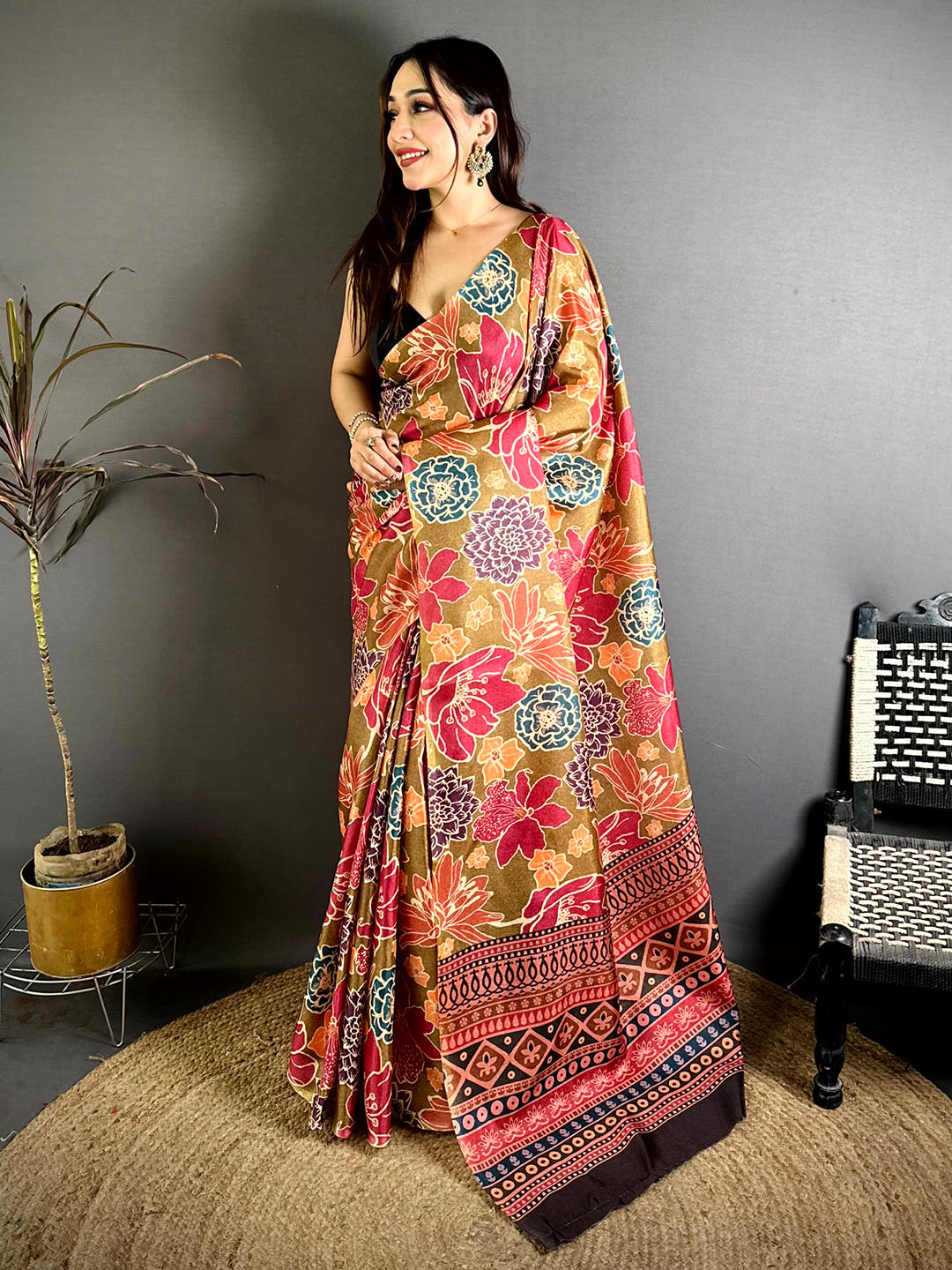 Stylish Tussar Bold Floral Print Saree