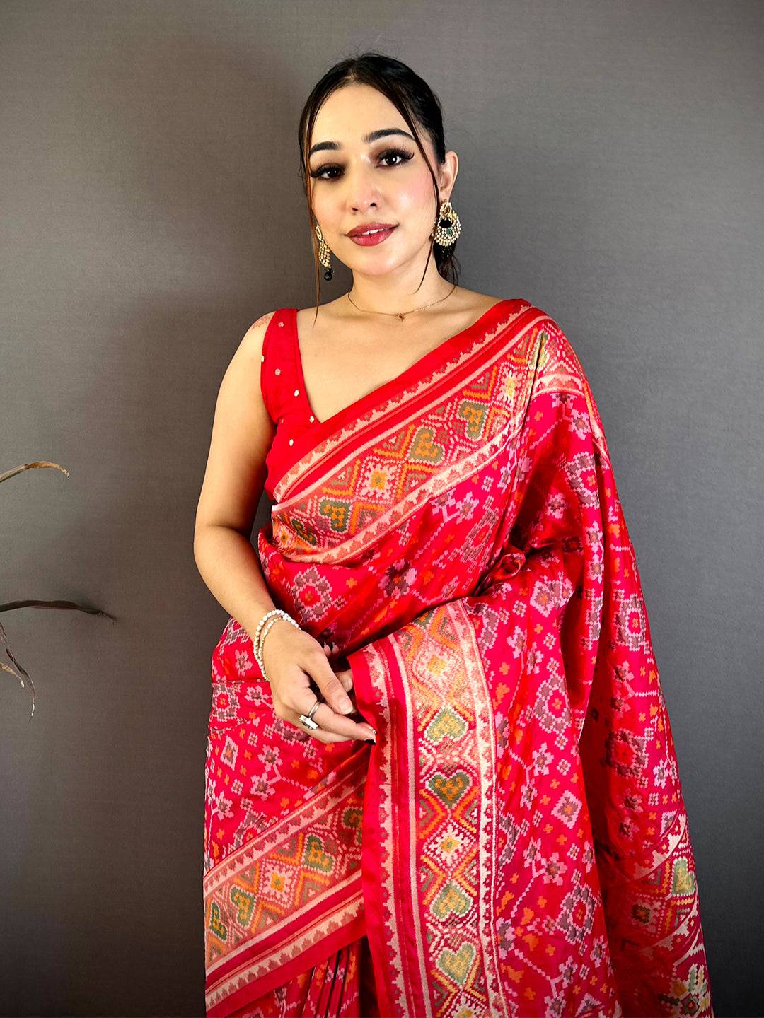 Pink Soft Sami Silk Ikkat Patola Weaving Saree
