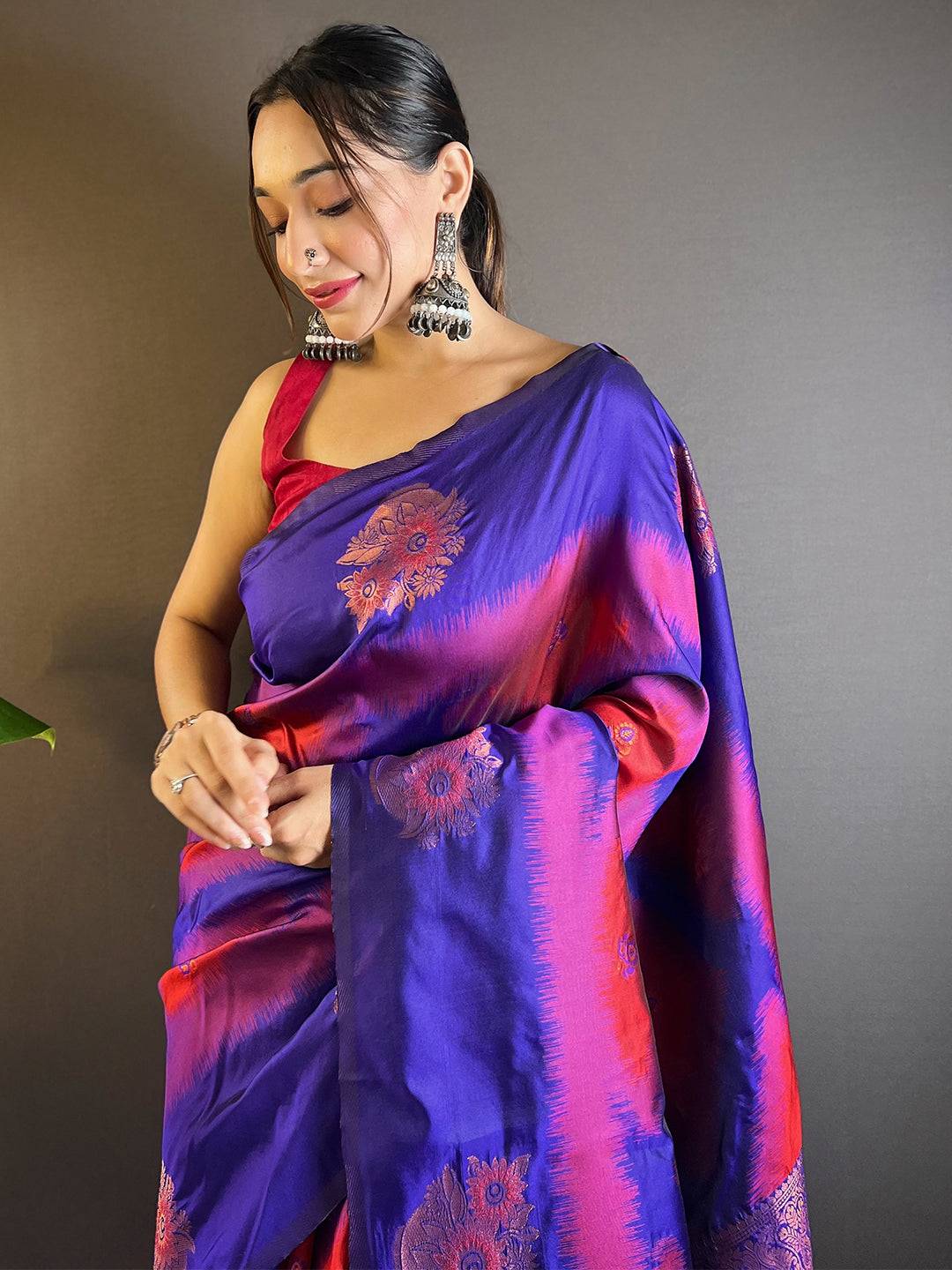 Rose Red Tussar Silk Ikkat Weaving Saree

