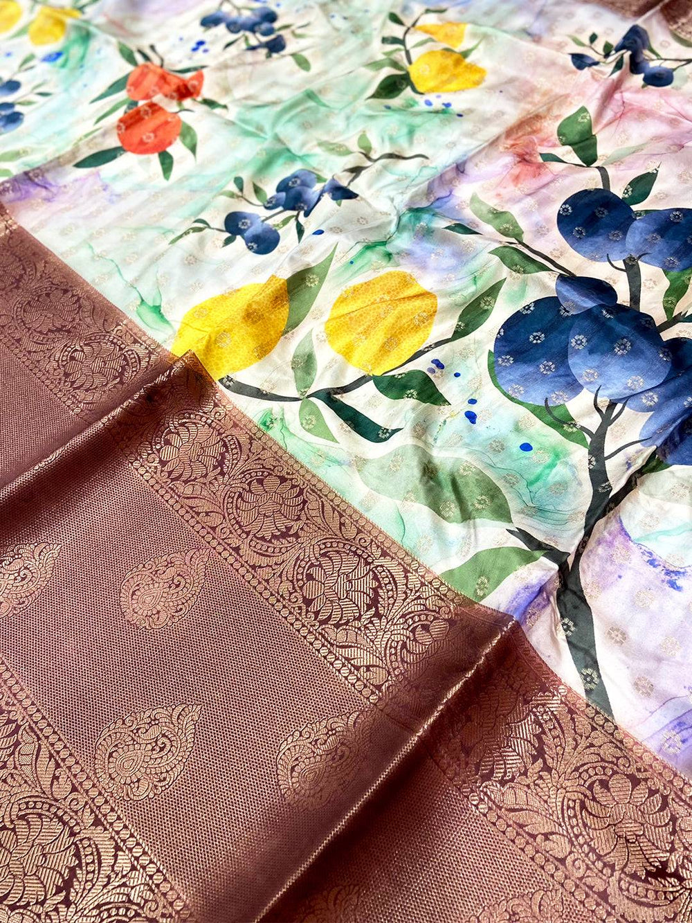 Graceful Floral Fantasy Banarasi Silk Saree