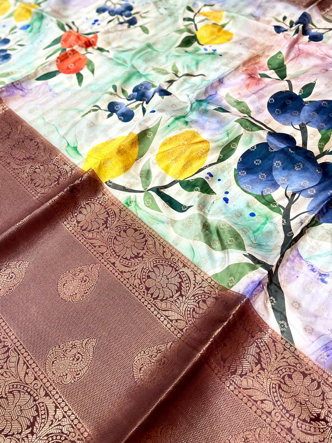 Graceful Floral Fantasy Banarasi Silk Saree