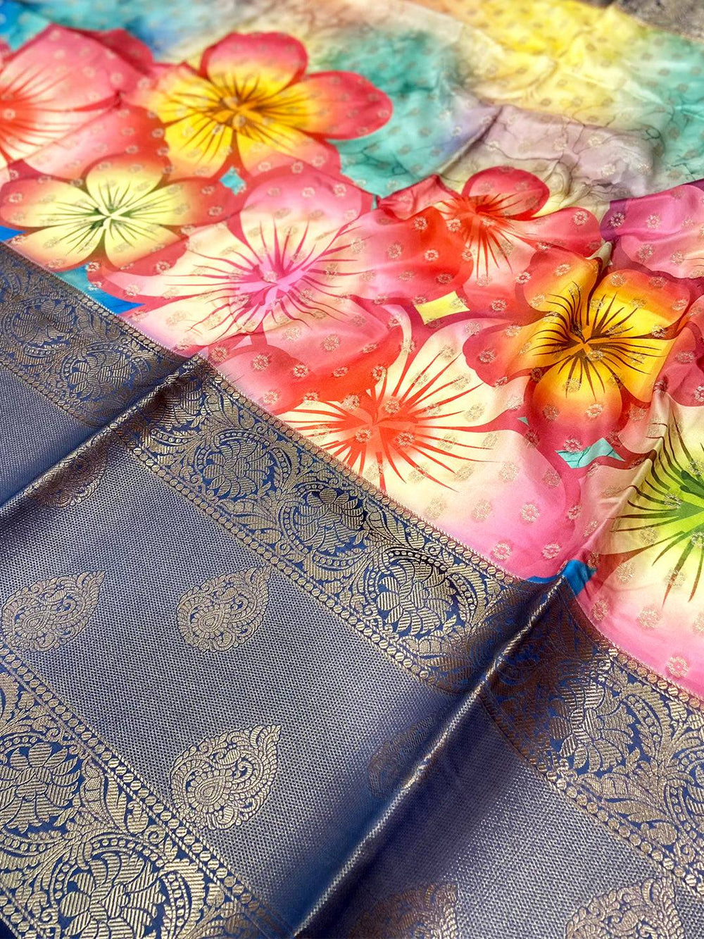 Elegant Floral Fantasy Banarasi Silk Saree