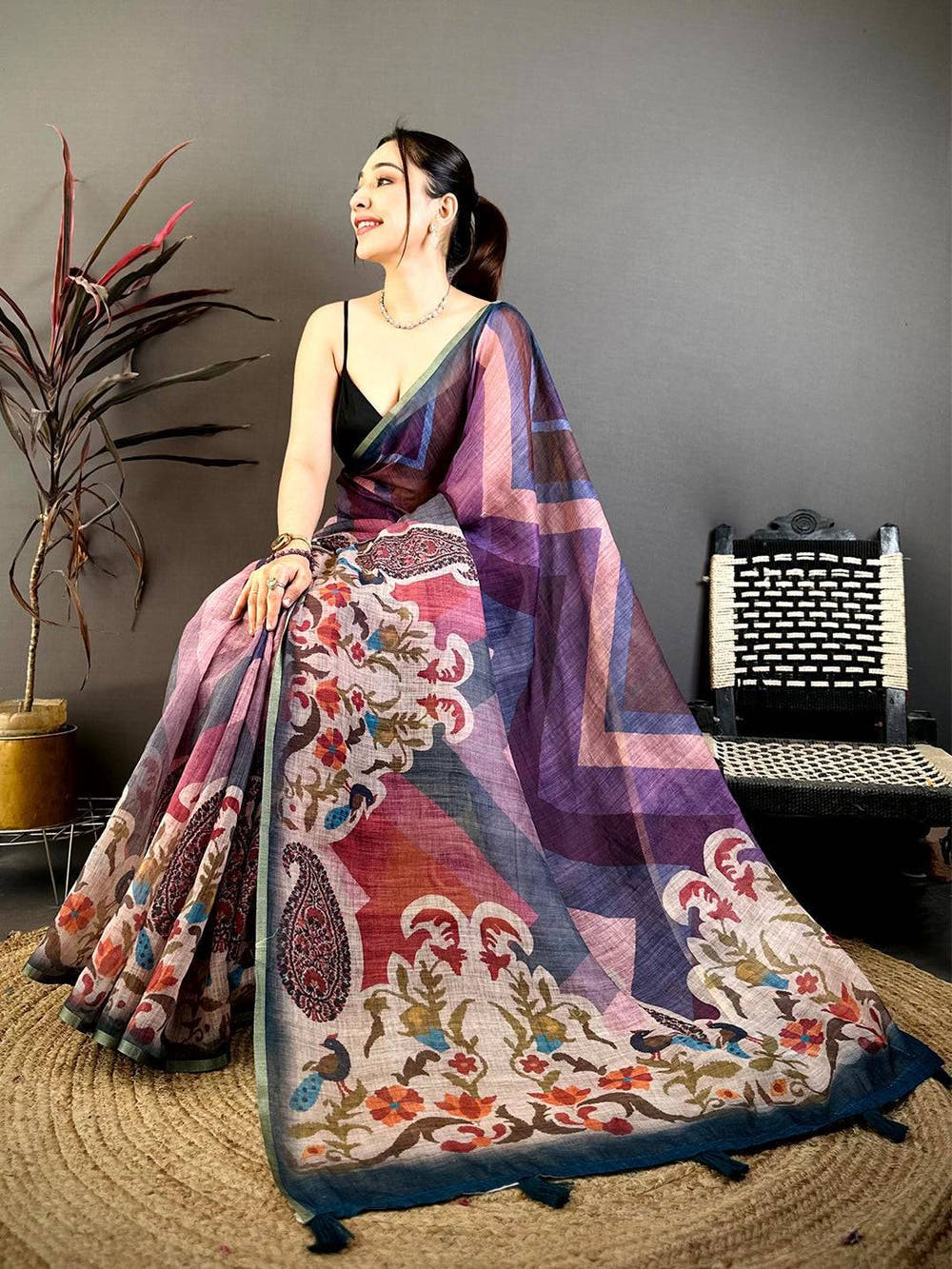 Regal Linen Tissue Geometric Saree