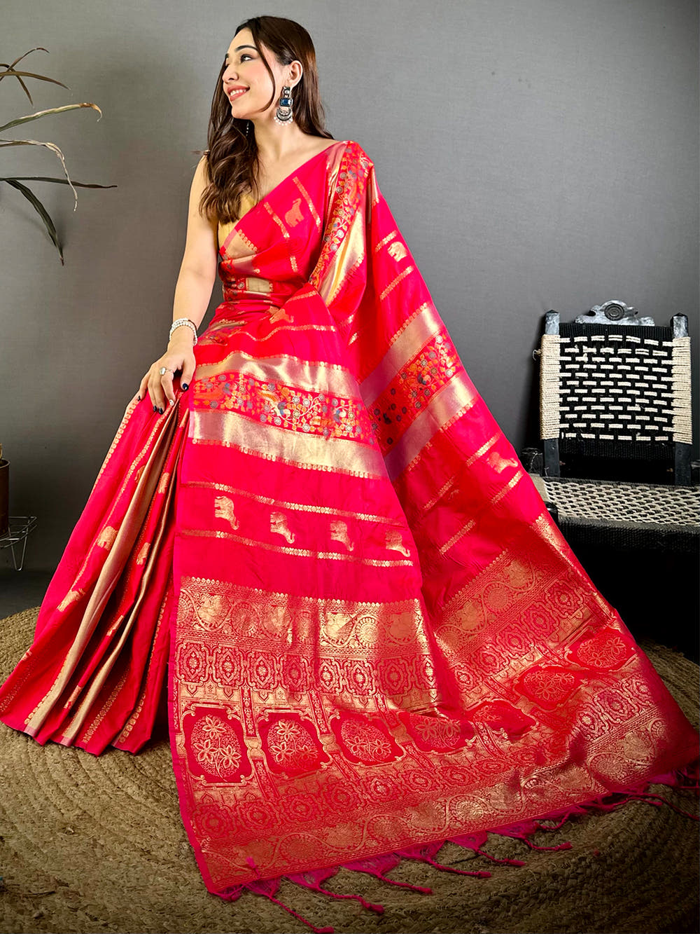 Artisan Gold Silver Zari Weaving Silk Saree