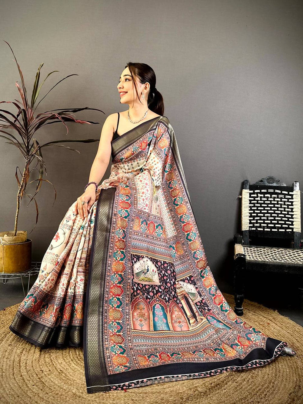 Stylish Pashmina Print Tussar Ghichaa Saree