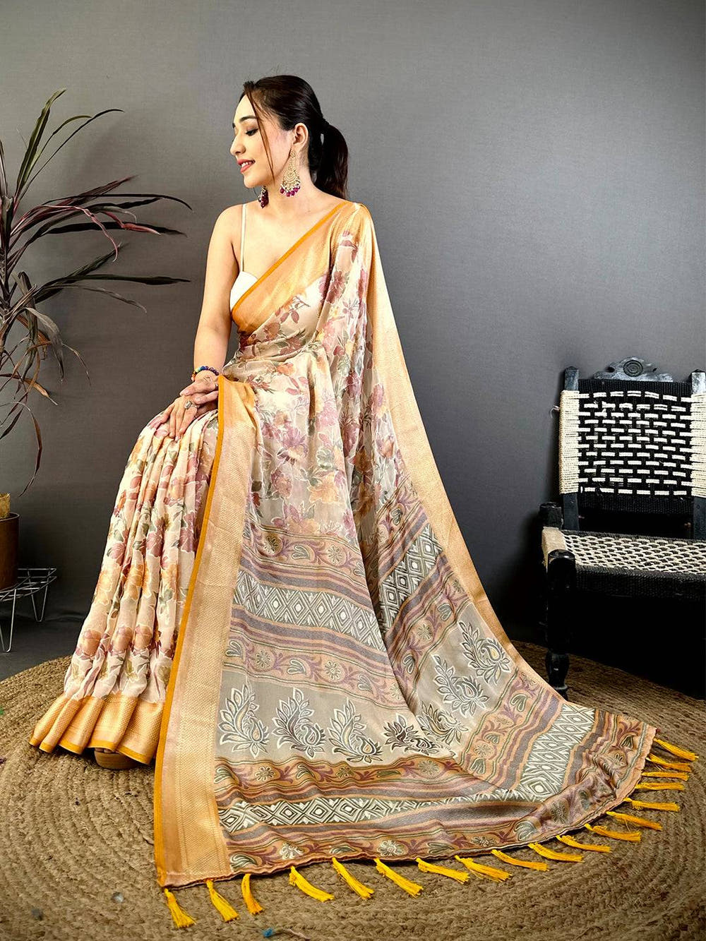 Classic Brasso Floral Weaving Saree