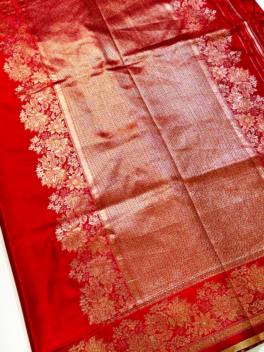 Opulent Ombre Weaving Mashru Silk Saree