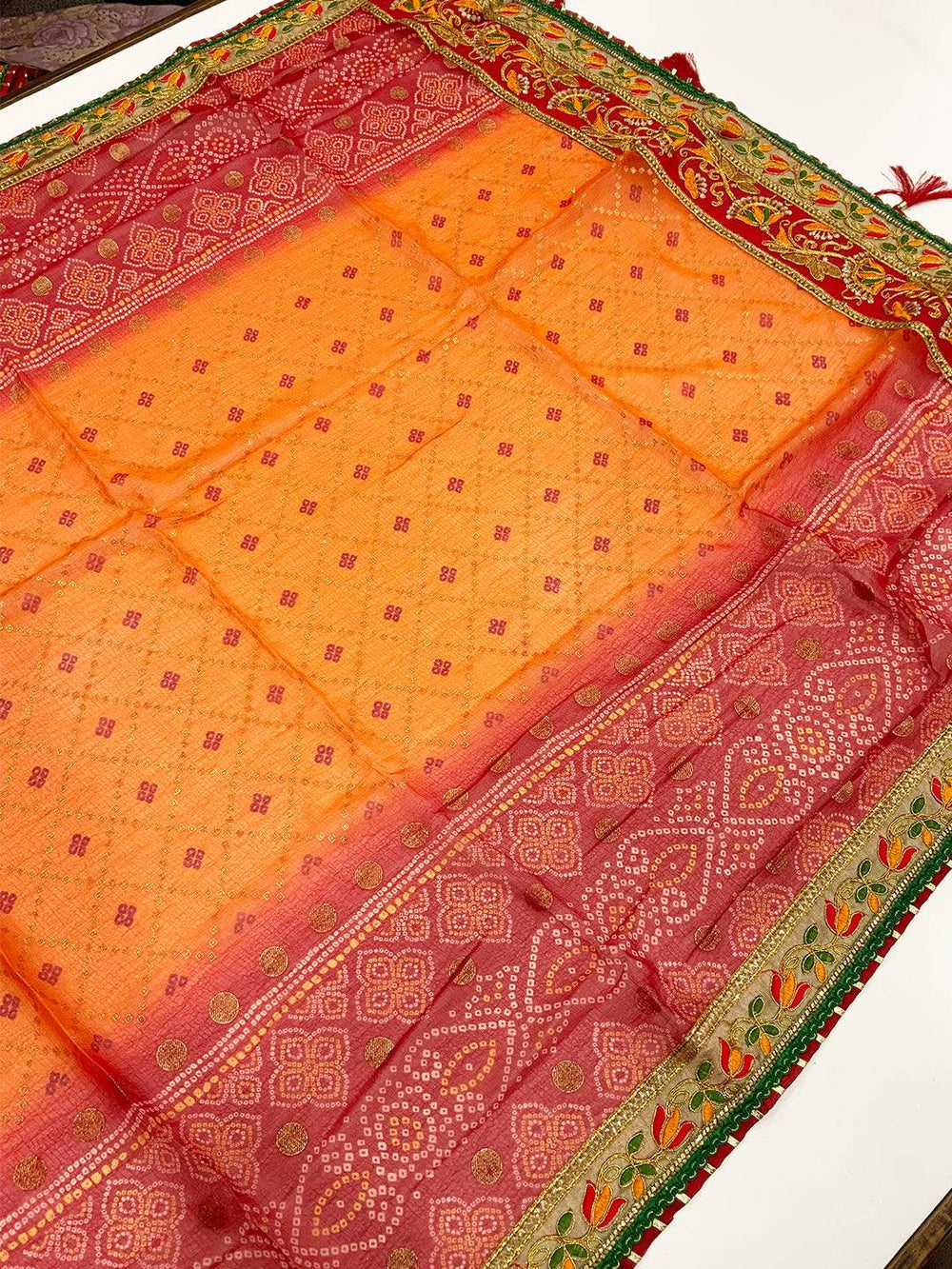 Traditional Chinnon Bandhej Saree