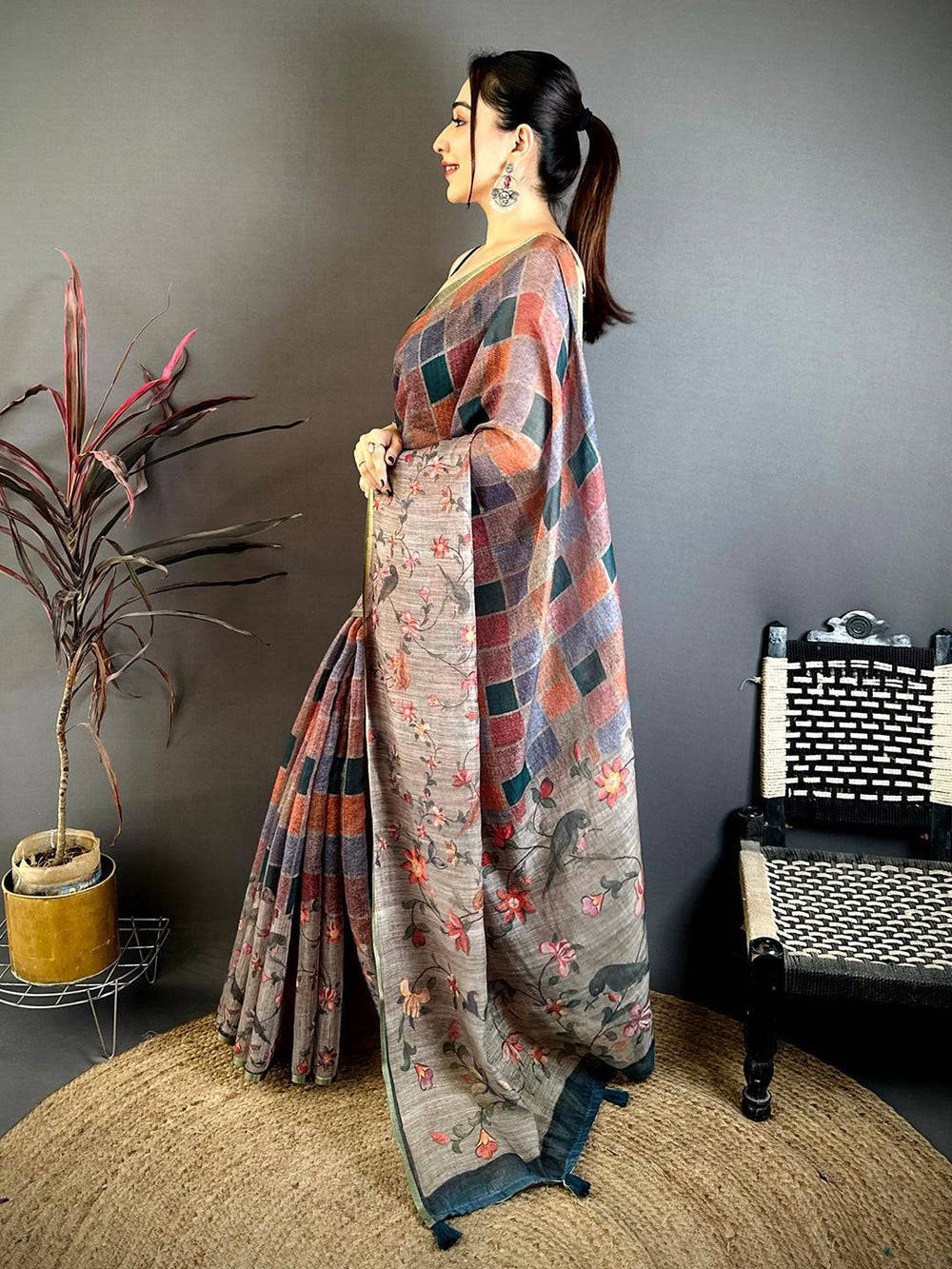 Stylish Multicolor Block Print Linen Saree