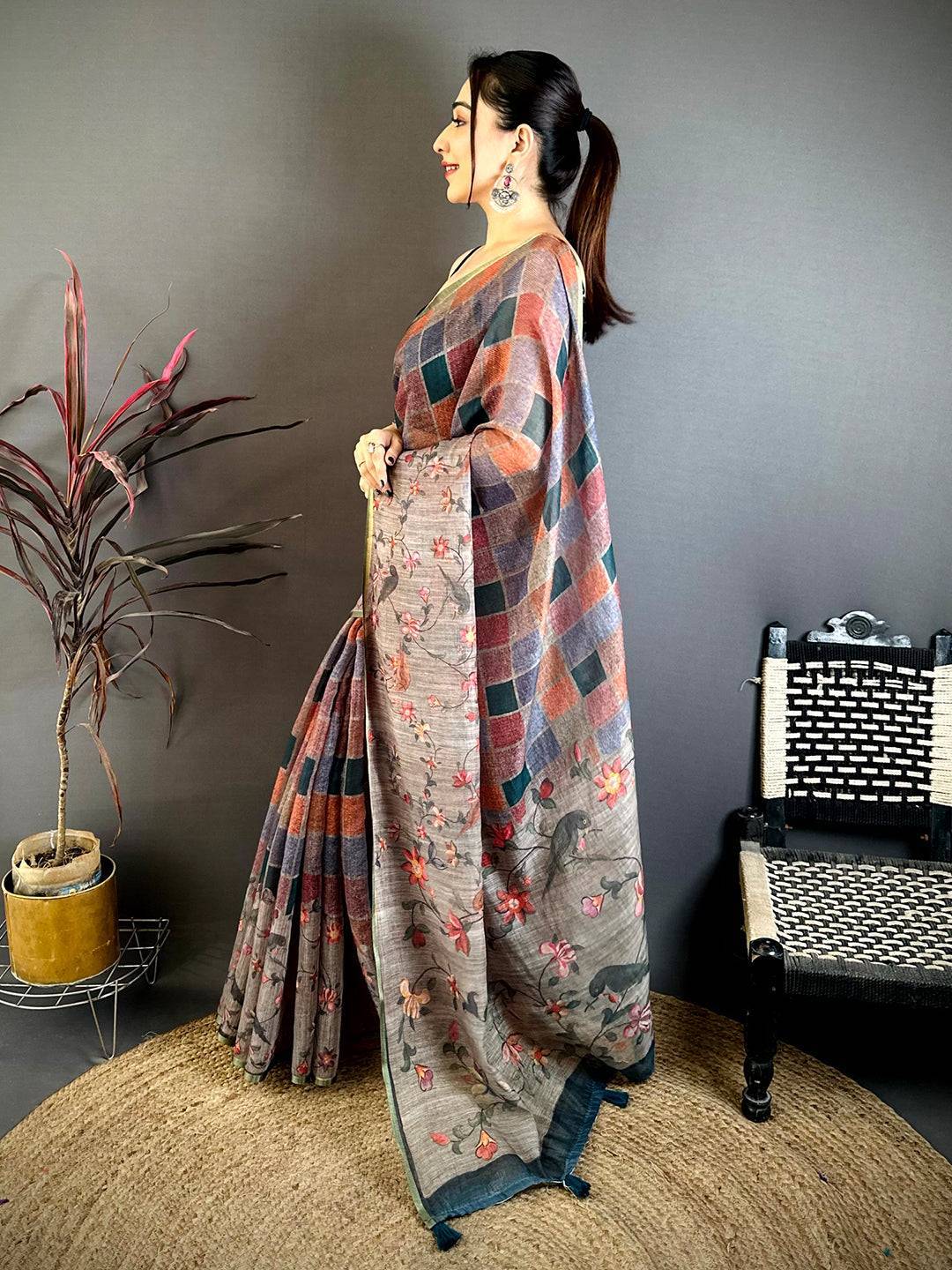 Stylish Multicolor Block Print Linen Saree