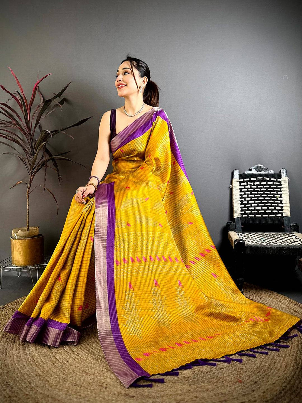 Yellow Tussar Zari Chex Bird Motif Saree