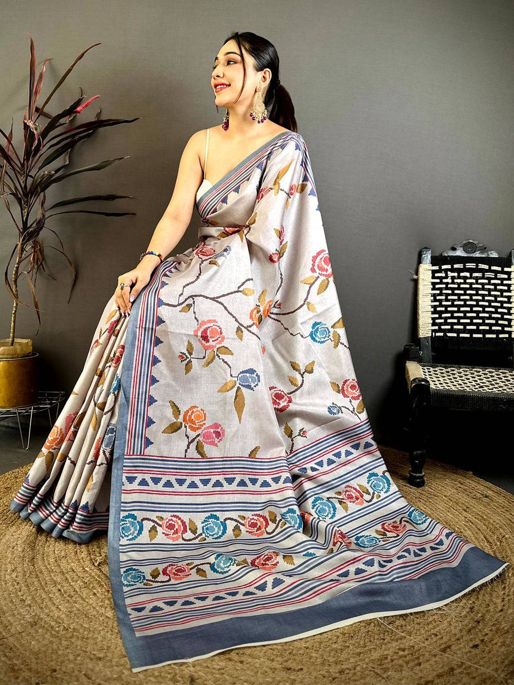 Regal 3D Embroidered Print Tussar Saree