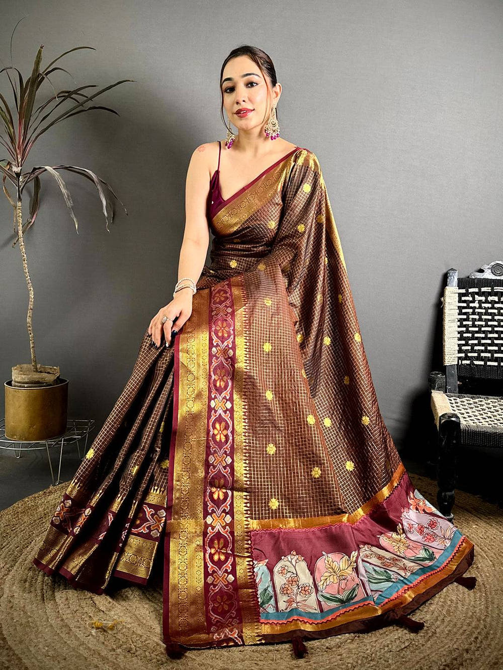 Graceful Gold Zari Kanchi Silk Digital Pallu Saree