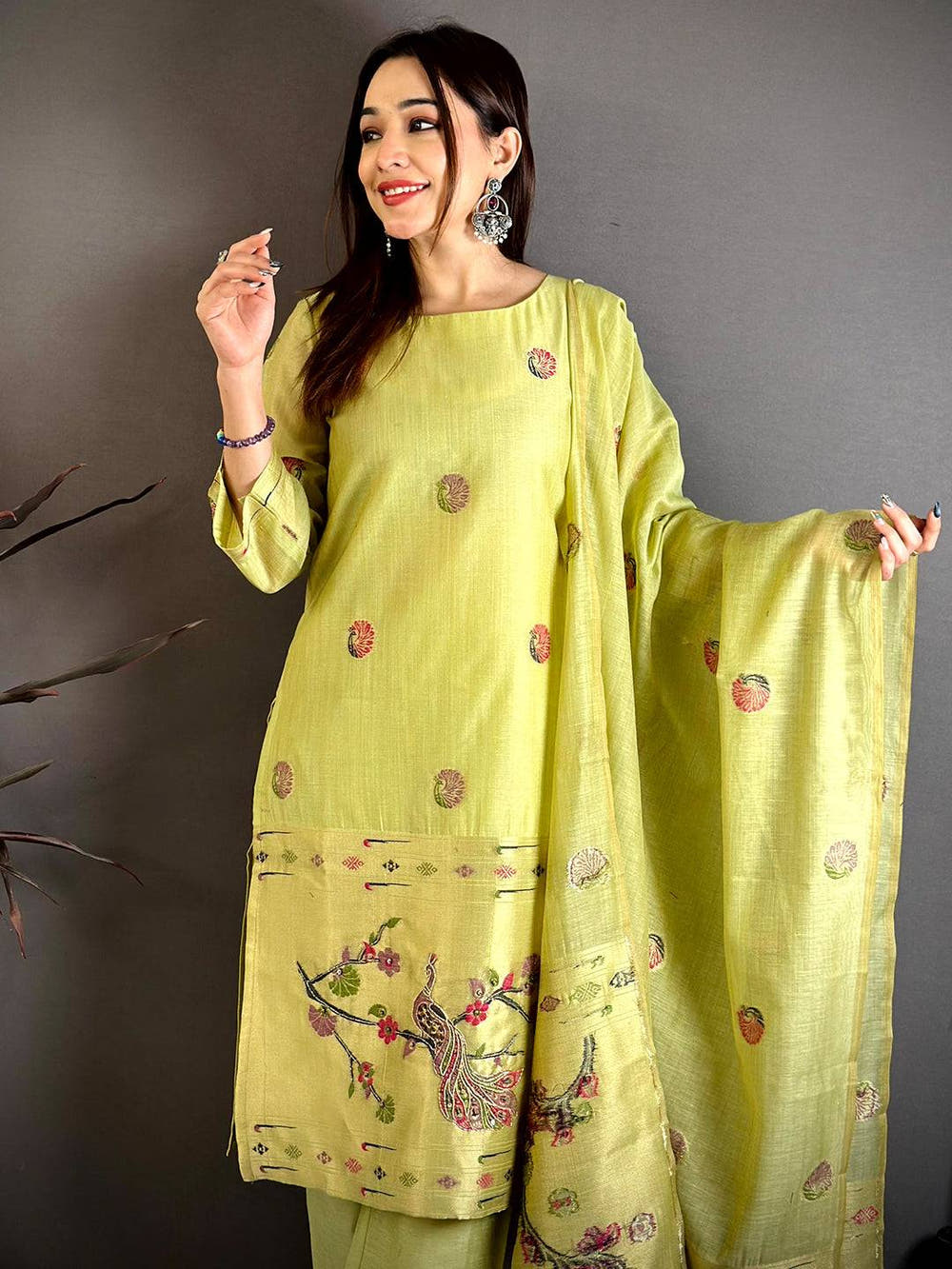 Pista Radiance Floral Suit Set