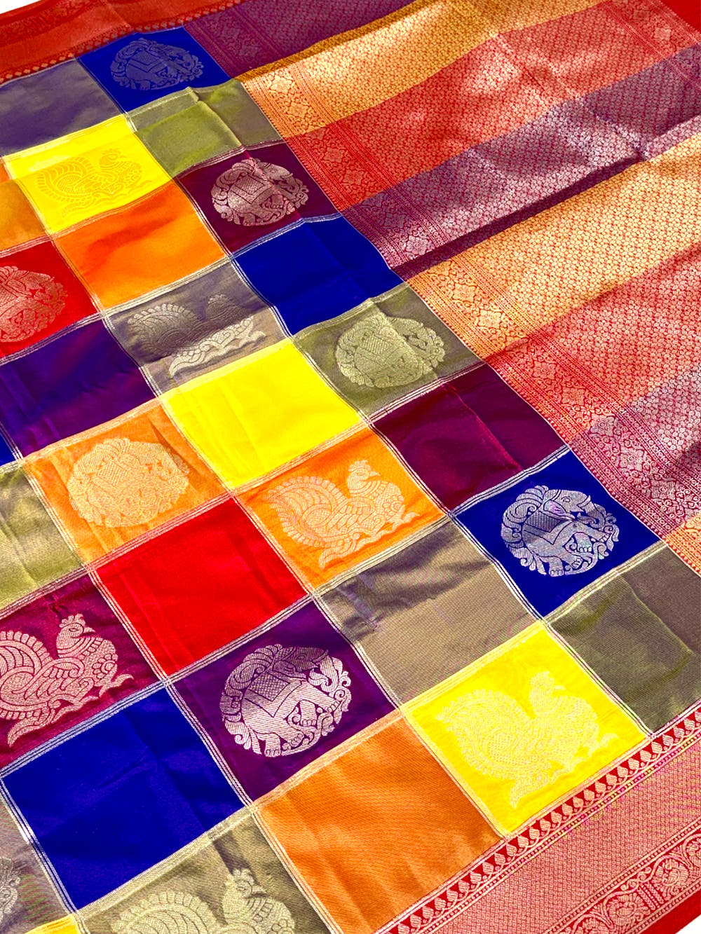 Palum Pazhamum Checks Soft Silk Saree