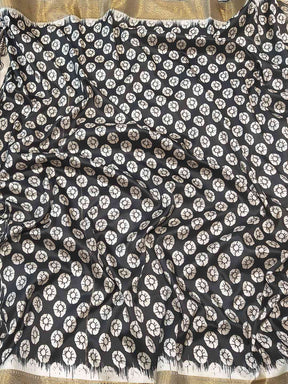 Close-up of Kalamkari saree with floral block print design