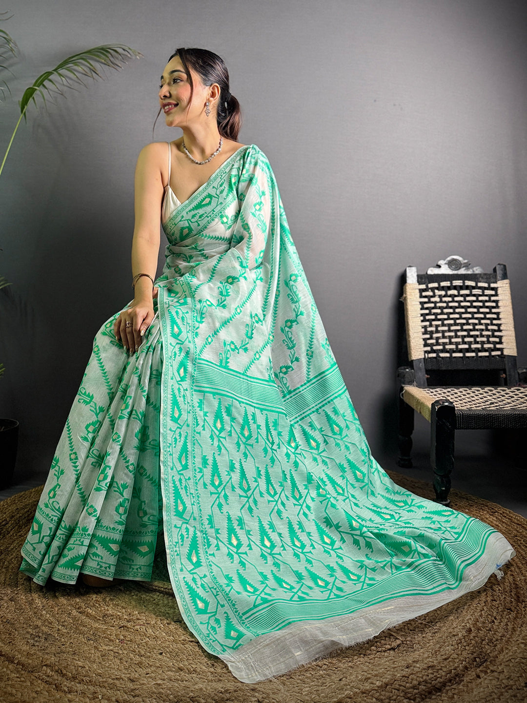 Ethereal Green Cotton Silk Dhakai Jamdani Saree