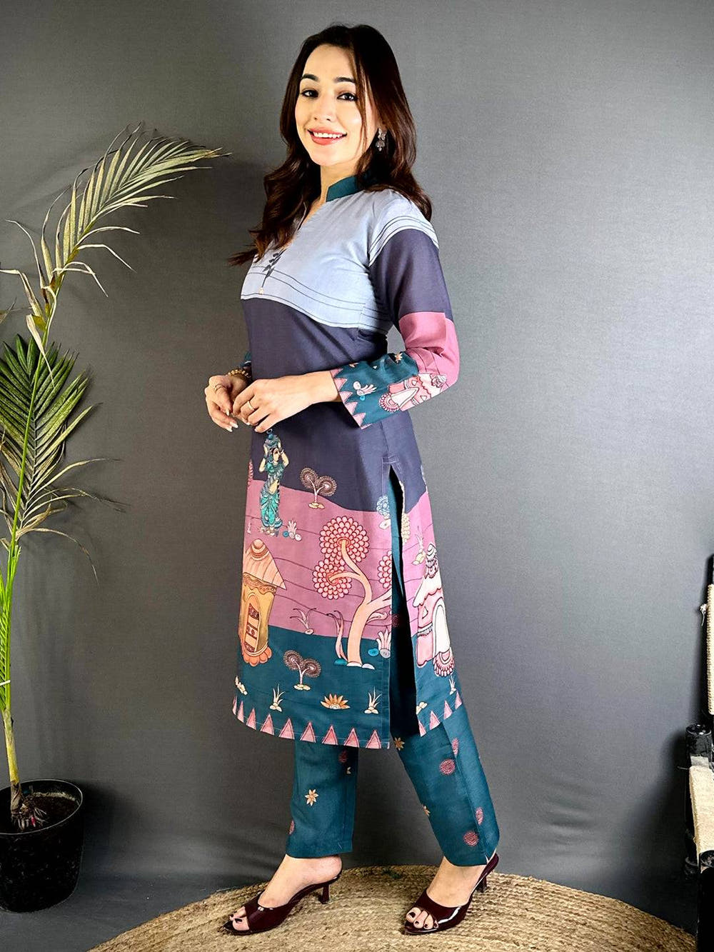 Collar Neck Kalamkari Art Kurti


