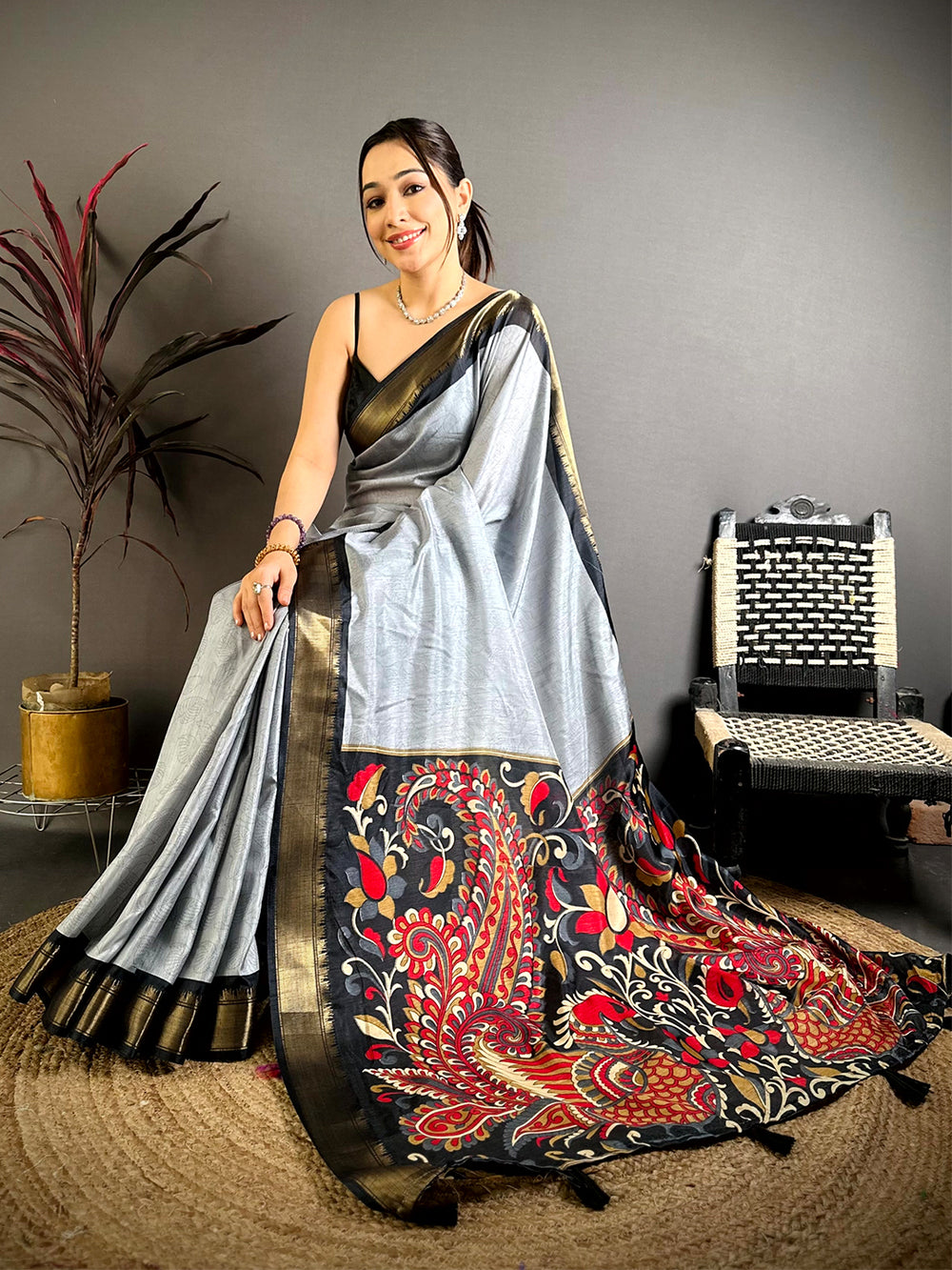 Grey Kalamkari Pallu Dola Saree