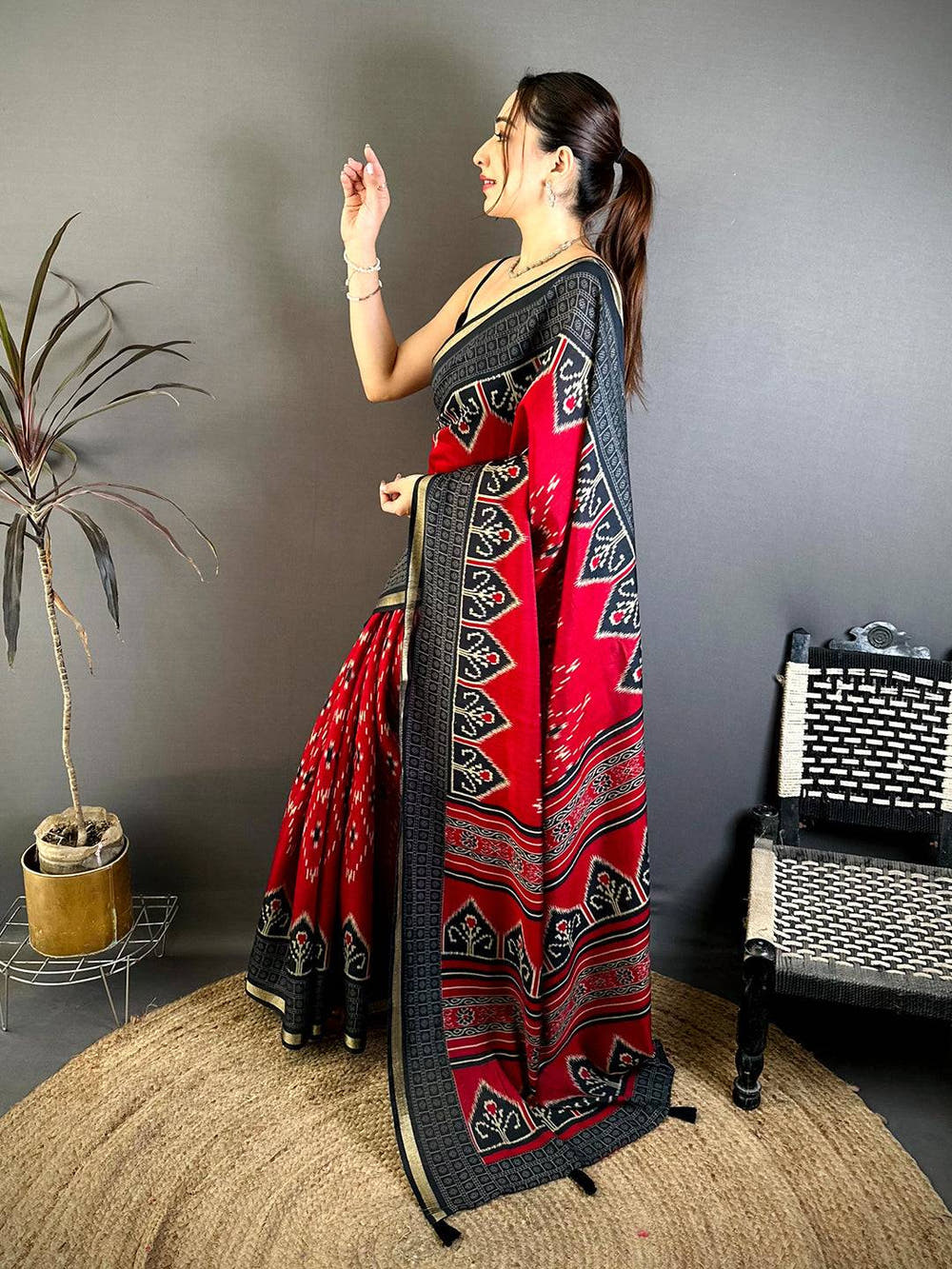 Red Mul Cotton Ikkat Rudraksha Border Saree