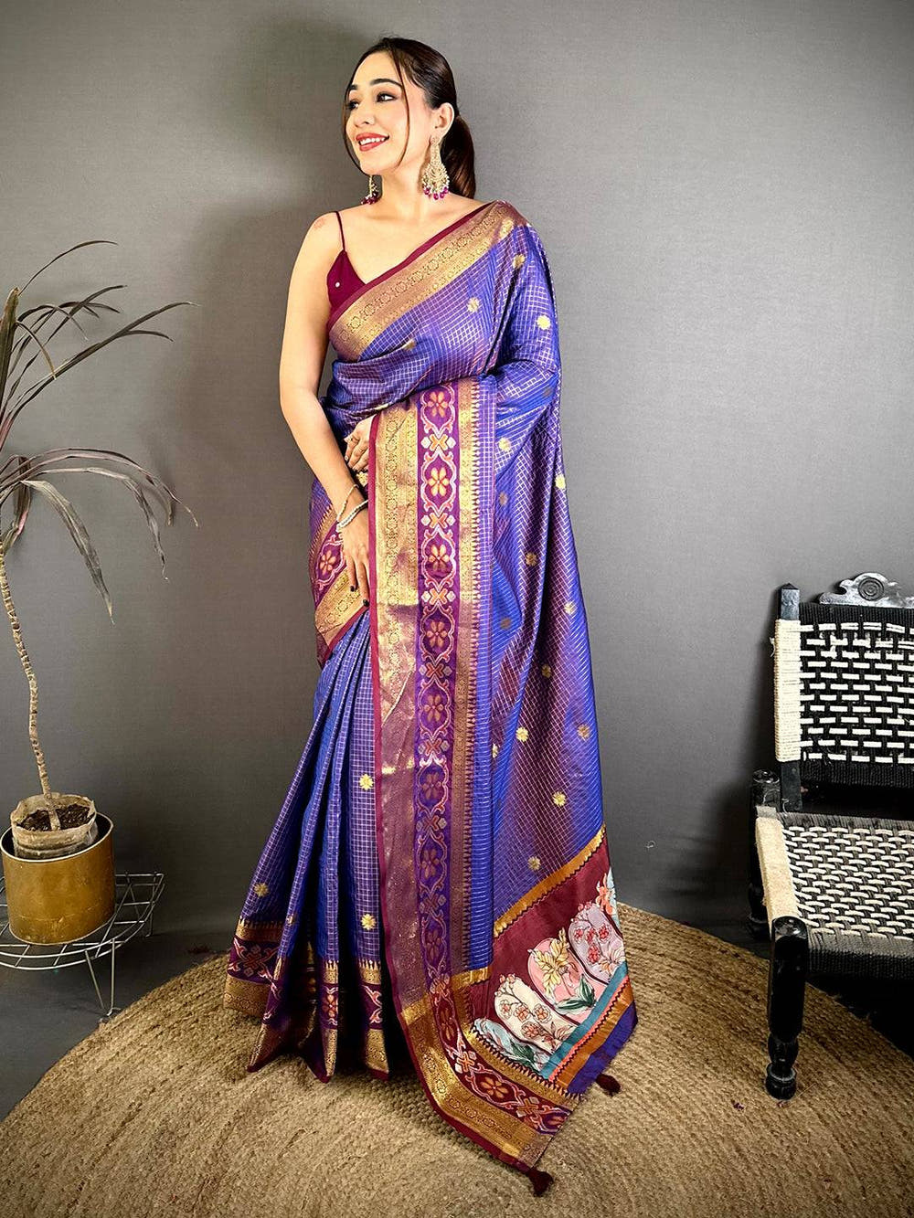 Designer Gold Zari Kanchi Silk Digital Pallu Saree