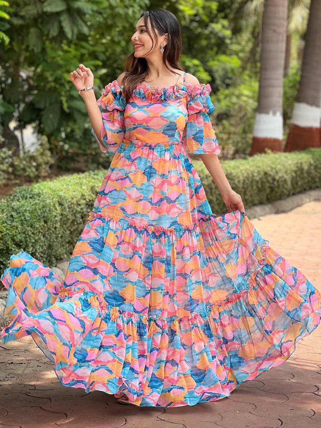 Versatile print dress with tiered design